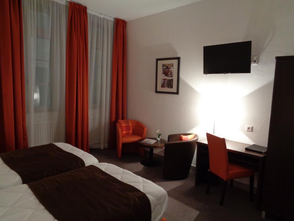 Hotel De Montaulbain Verdun Zewnętrze zdjęcie